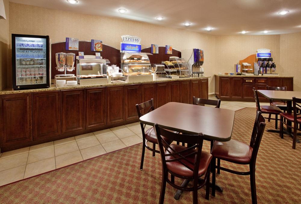 Holiday Inn Express Hotel & Suites Maryville By Ihg Extérieur photo