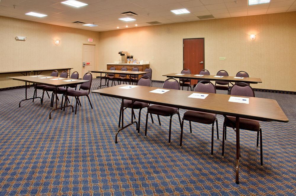 Holiday Inn Express Hotel & Suites Maryville By Ihg Extérieur photo
