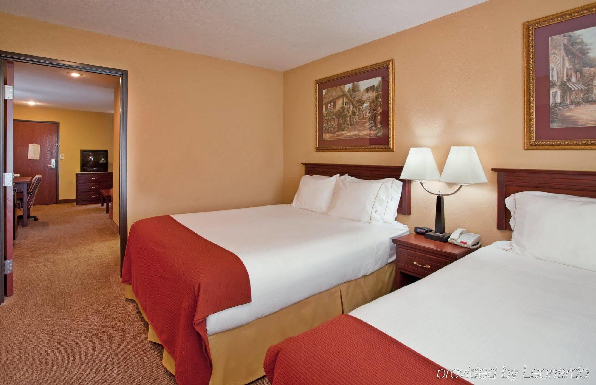 Holiday Inn Express Hotel & Suites Maryville By Ihg Chambre photo